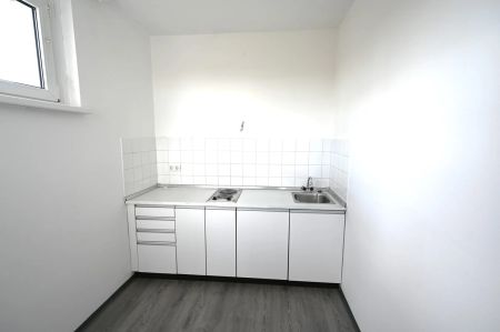 Perfekte Single Wohnung mit NEUER möblierter Küche! - Photo 5