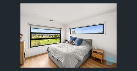 Stunning 4 bedroom family home - Photo 4