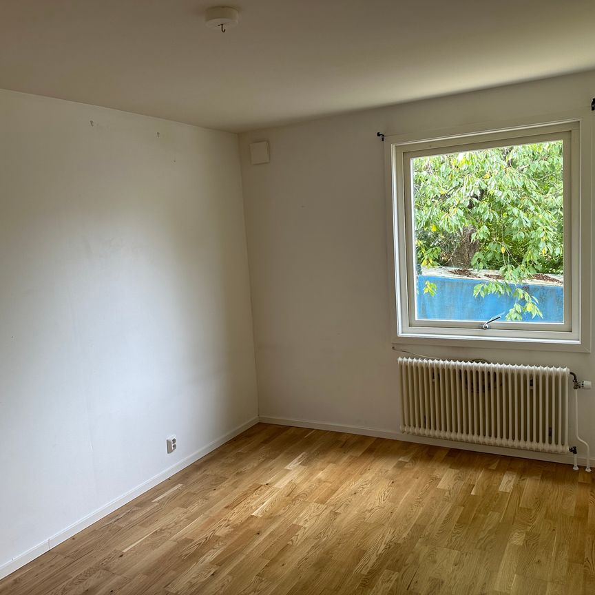 Gamla Nissastigen, Oskarström - Photo 1