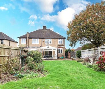 3 bedroom semi-detached house to rent - Photo 4