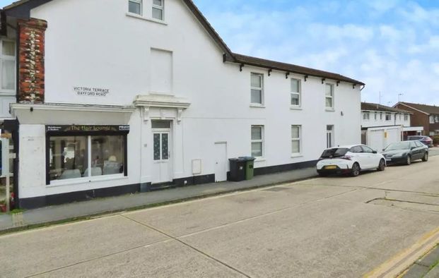 New Road, Littlehampton - Photo 1