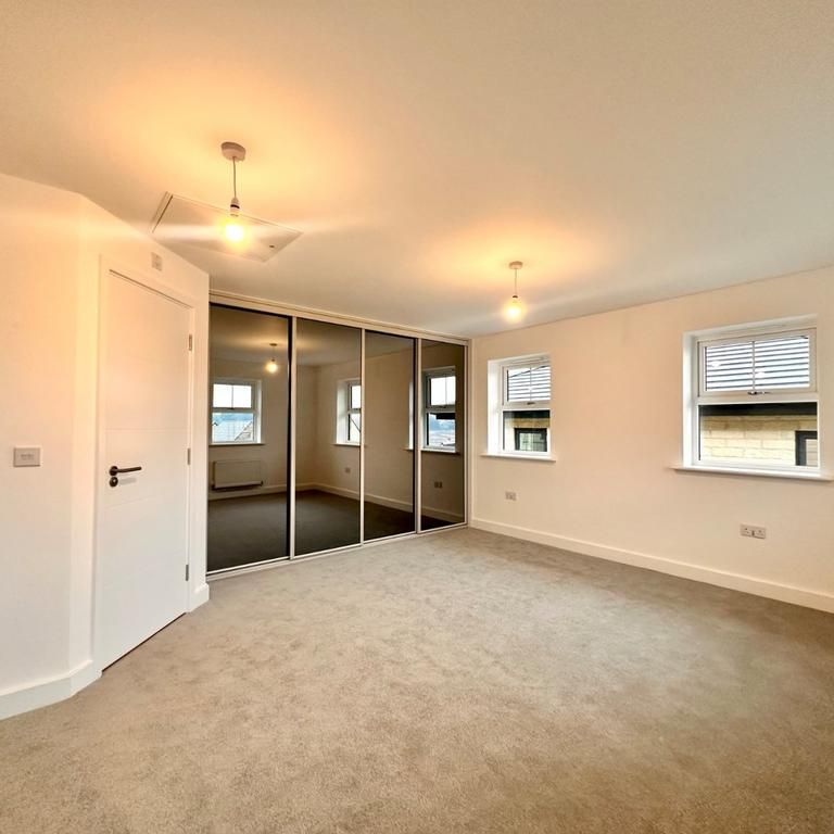 2 bedroom semi-detached house to rent - Photo 1