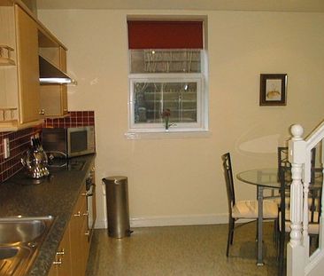 32a Hamilton Place, Aberdeen, AB15 4BH - Photo 3