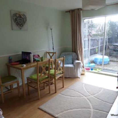 2 bedroom property to rent in London - Photo 4