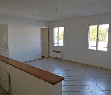 Gournay, centre ville, appartement plain-pied, deux chambres et par... - Photo 3