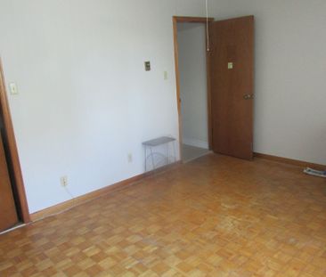 For Lease - 24A Roncesvalles Avenue Unit# 3rd Floor, Toronto, Ontario - Photo 3