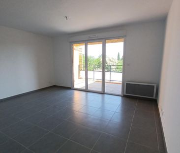 location Appartement T3 DE 58.09m² À BORMES LES MIMOSAS - Photo 6