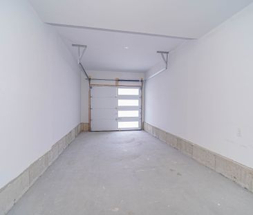For Lease - 5 Aberfoyle Street, Vaughan, Ontario - Photo 3