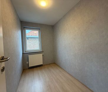 Ruim en instapklaar appartement met 2 slaapkamers in Torhout - Foto 4