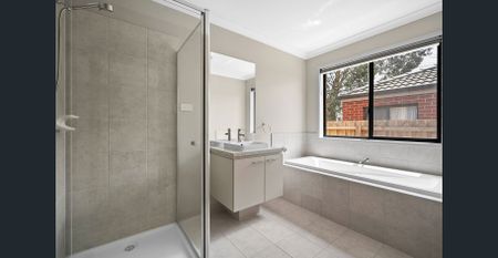 CHARMING HOME IN PRIME LOCATION - Photo 5