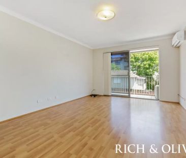18/119 Cavendish Street, Stanmore - Photo 1