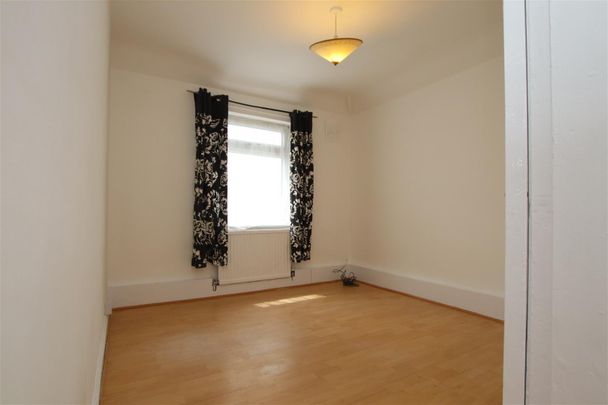 2 bedroom Maisonette to let - Photo 1