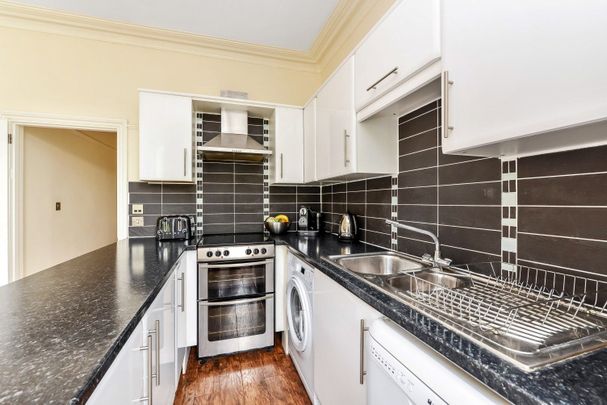 Charlton Road, London, SE3 - Photo 1