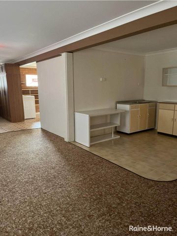 3 BEDROOM HOUSE BALL BAY - Photo 3