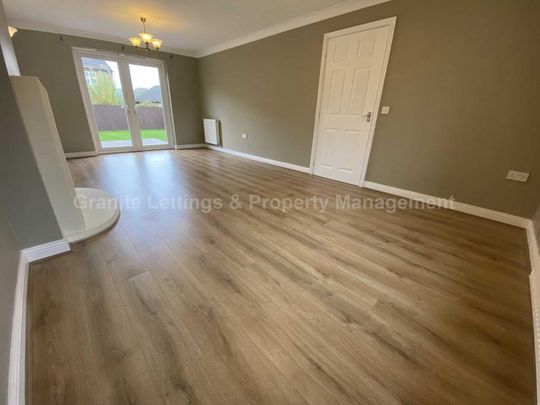 4 bedroom detached house to rent - Photo 1