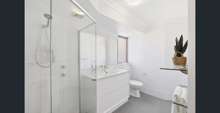 Modern Inner-City Apartment - Semi-Furnished, 6-Month Lease Only - Photo 4