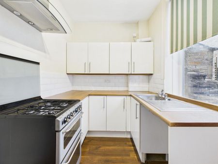 2 bedroom House To Let - Photo 5
