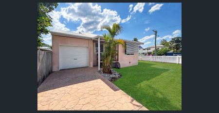 FULLY FURNISHED BOUTIQUE COTTAGE RETREAT - Photo 4