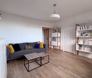 Location Appartement 4 pièces 67m² BASTIA 20200 - Photo 2