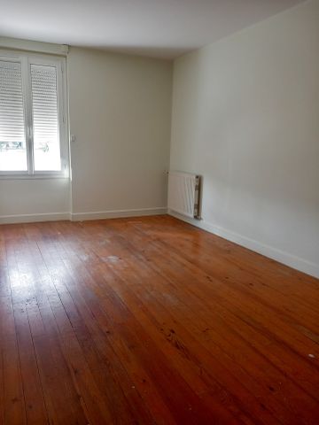 Location Maison 5 pièces 124m² STE BAZEILLE 47180 - Photo 5