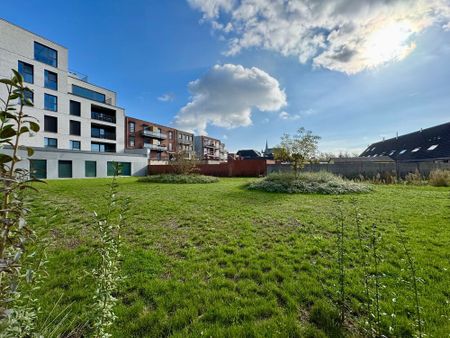 Modern gelijkvloers appartement met ondergrondse staanplaats in Eeklo. - Photo 5