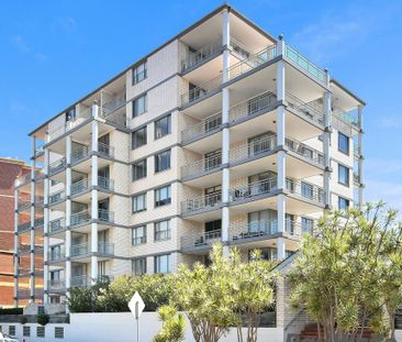 Spacious and Convenient - Luxury Living - Photo 6