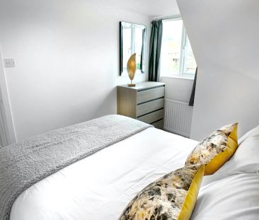 2 Bed, House - Photo 5