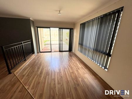 Spacious Family Home Close to Schools and the Beach - Photo 3