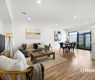 6 Palmerston Walk, Werribee VIC, Belconnen - Photo 2