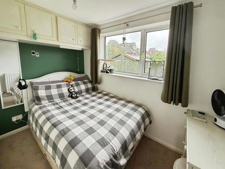 2 bedroom semi-detached bungalow to rent - Photo 5
