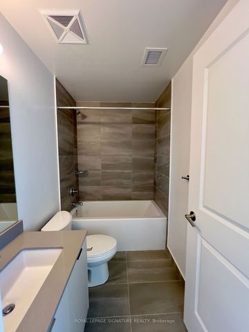 For Lease - 202 Burnhamthorpe Road Unit# 1407, Mississauga, Ontario - Photo 5