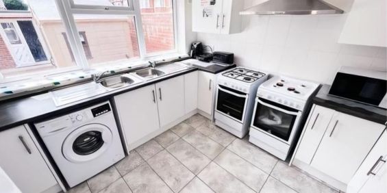 Room in a Shared House, Green Lane, IG3 - Photo 3