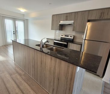 For Lease - 31 Fairlane Avenue, Barrie, Ontario - Photo 2