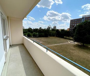 Frisch renovierte Familienwohnung mit Balkon! - Foto 1