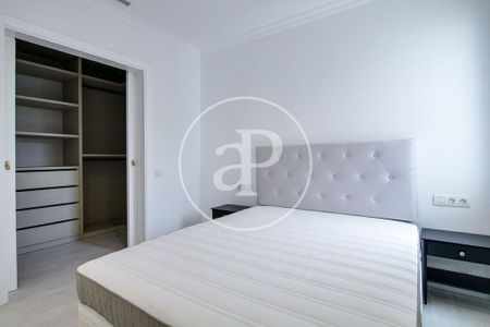 Luxury Apartment for rent in Barcelona, Spain - Photo 2