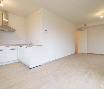 Appartement te huur in Tournai voor € 800 met 1 slaapkamer - Photo 5