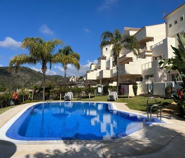 Apartment in Benahavís, Costa del Sol - Photo 6