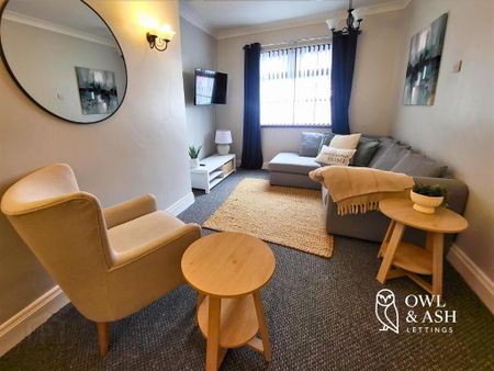 50 Sloan Street, Lisburn, BT27 5AG - Photo 2