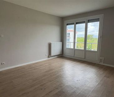 Location appartement 1 pièce - 34.6m² à Bourges (18000) - Photo 3