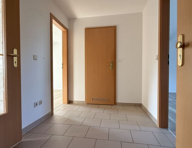 3-Raum • ruhige Lage • Balkon • Maisonette • Wanne • Laminat • schnell sein lohnt sich - Foto 1