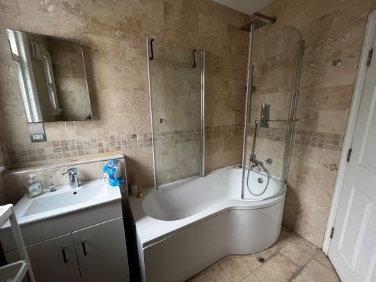 5 Bed Semi-Detached House, Elmfield Road, SW17 - Photo 1