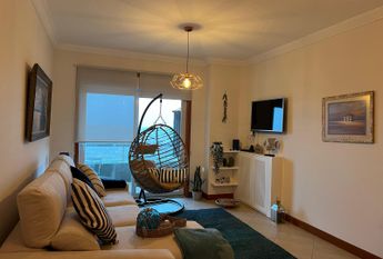 T2 na 1º linha da Praia da Barra com terraço vista mar!