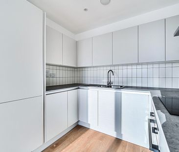 Mast Street, Barking, IG11 - Photo 3