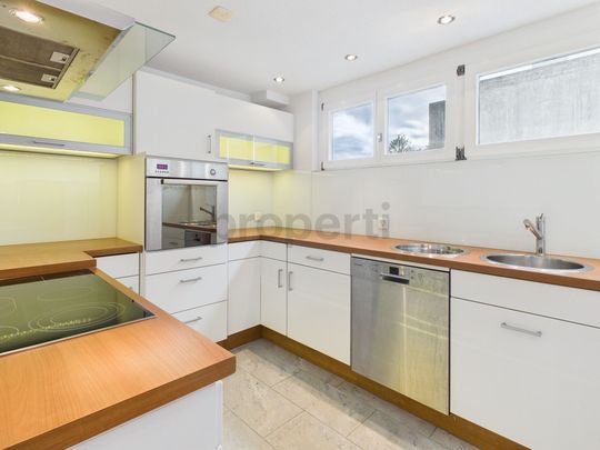 Terrassenwohnung in Lommiswil mit 4.5 Zimmern und grosser Terrasse - Photo 1