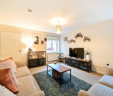 2 bedroom semi-detached house to rent - Photo 2