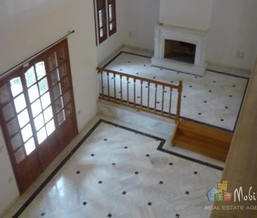 Detached House for rent - Photo 2