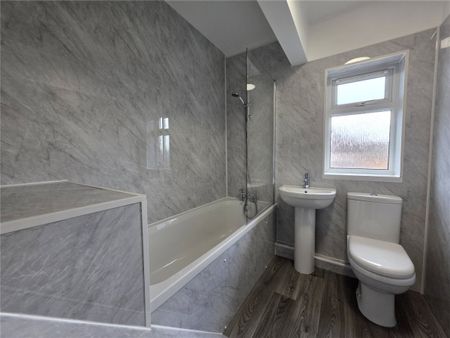 Denewood Crescent, Nottingham, Nottinghamshire, NG8 - Photo 5