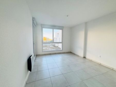 Location Appartement 2 pièces 49m² CASTANET TOLOSAN 31320 - Photo 2