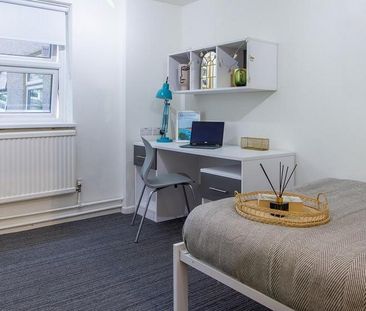 Studio to rent - Photo 6