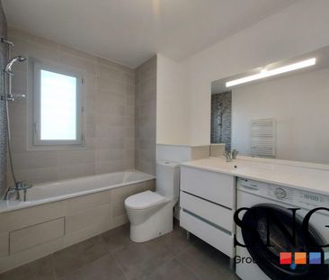 BEAU T2 AVEC TERRASSE ET JARDIN . PARKING DOUBLE - Photo 5